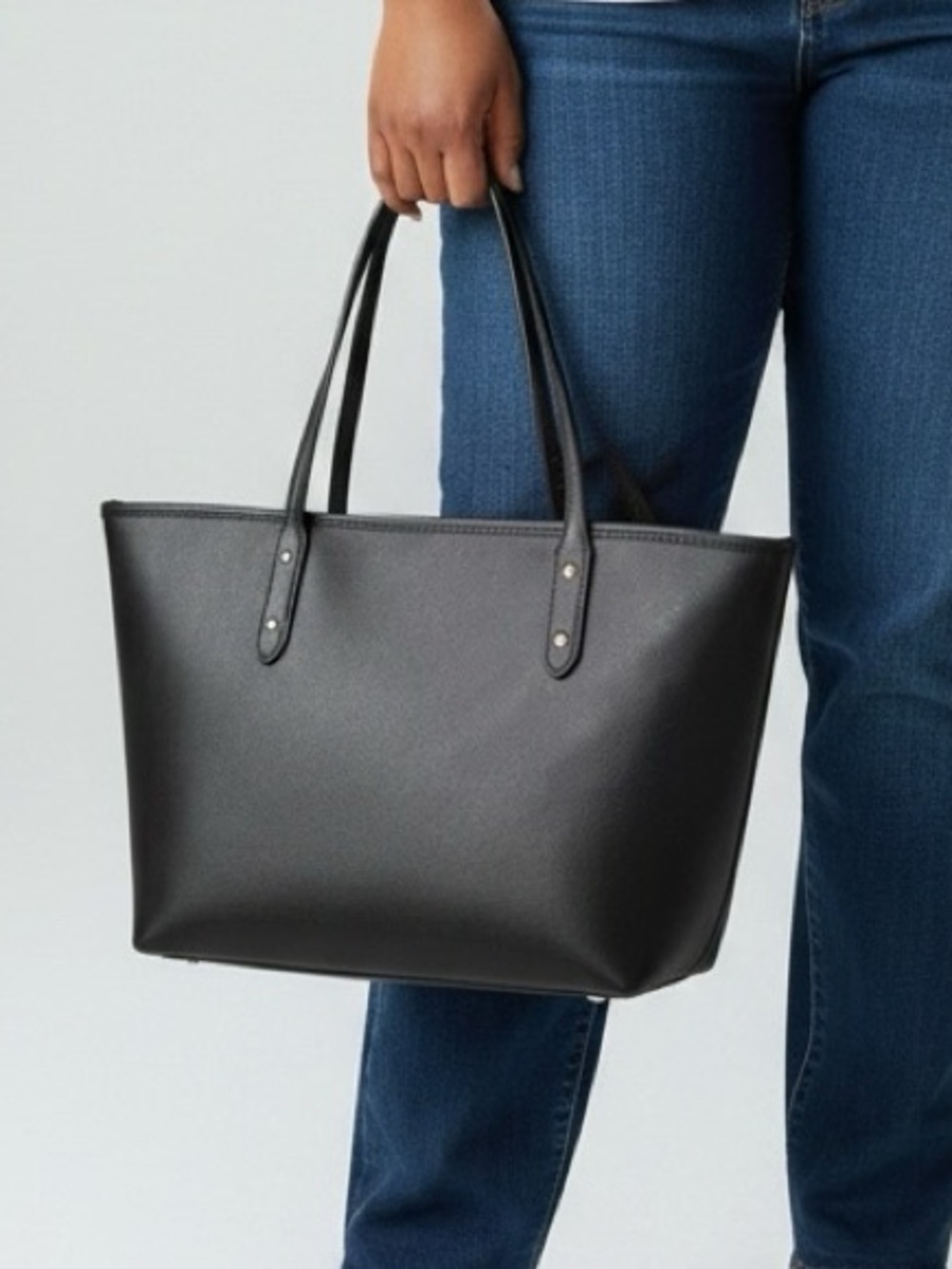 Coach Black Zip Leather Everyday Tote NWT - Picture 3 of 5